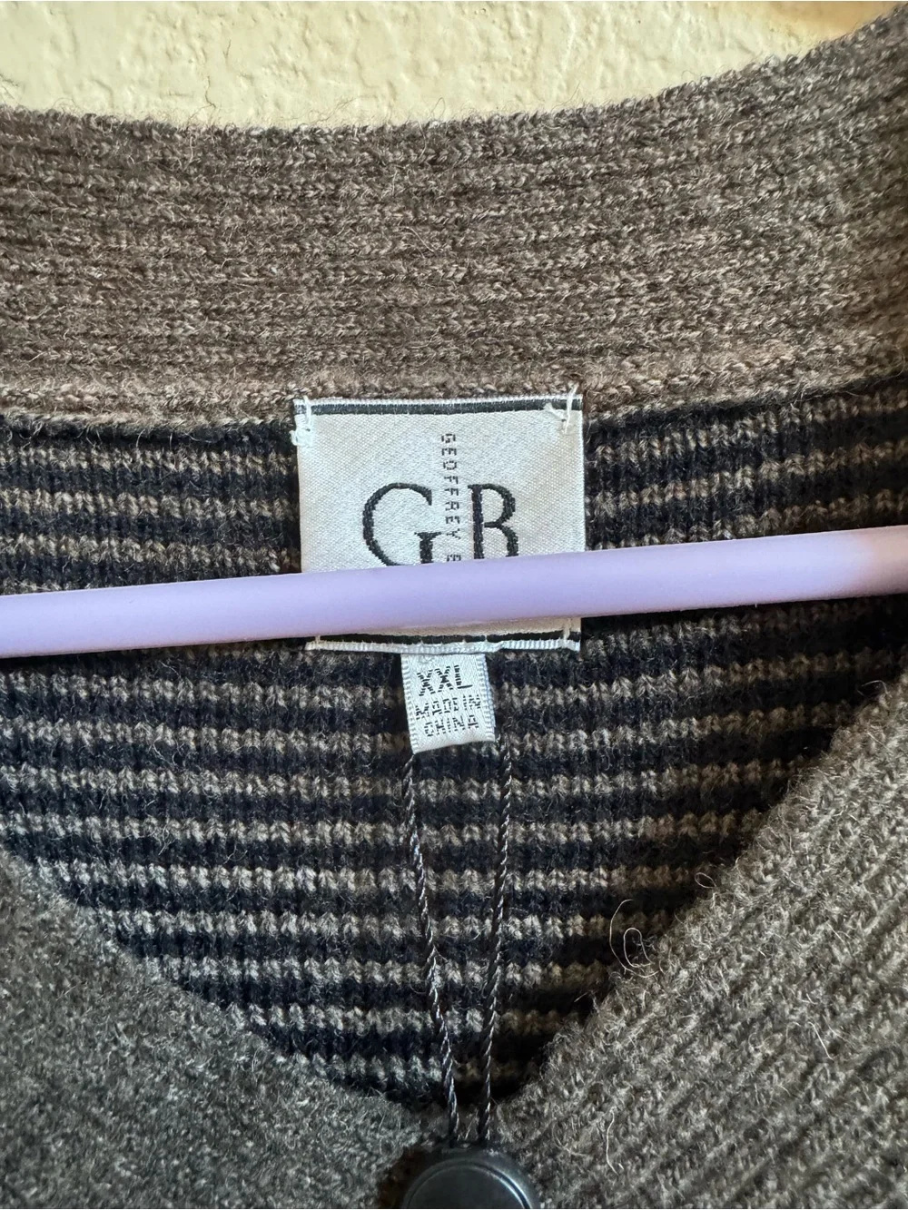 NWT Geoffrey Beene Gray Ribbed V-Neck Sweater